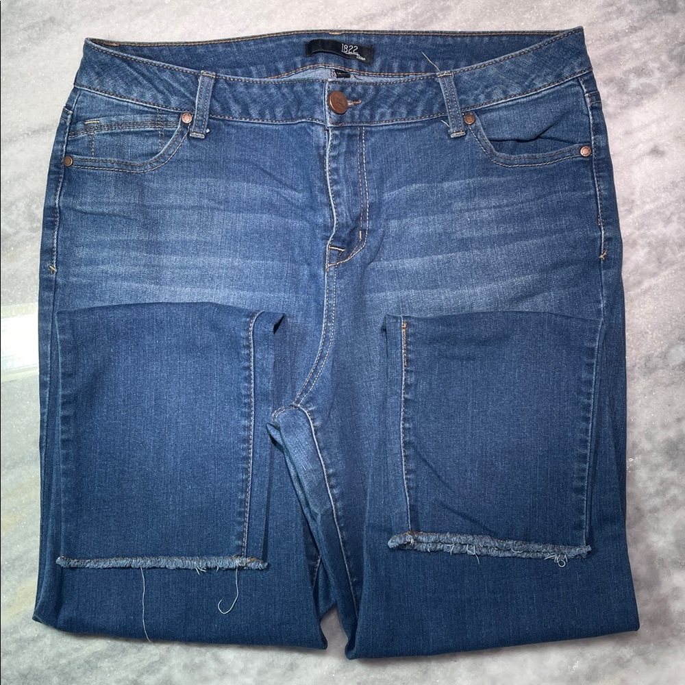 1822 Denim Classic Blue Jeans